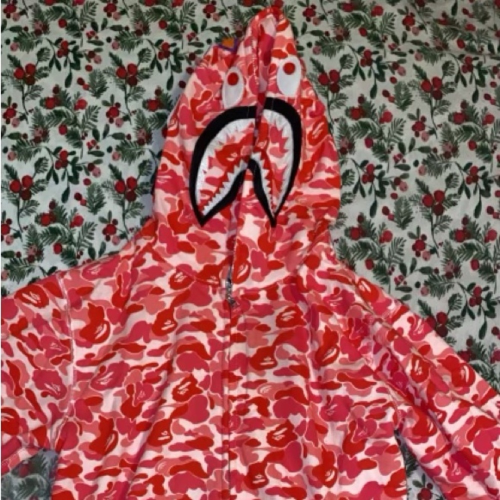Bape hoodie for more pics can’t show them here bc the picture are to big